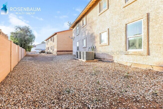465 W Ivyglen St Mesa, AZ 85201 photo 4