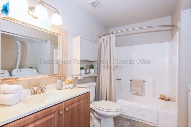 465 W Ivyglen St Mesa, AZ 85201 photo 3