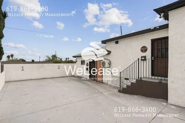 9425 Apple St Spring Valley, CA 91977 photo 4