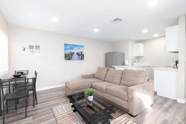 1941 Dunning Cir San Diego, CA 92154 photo 2