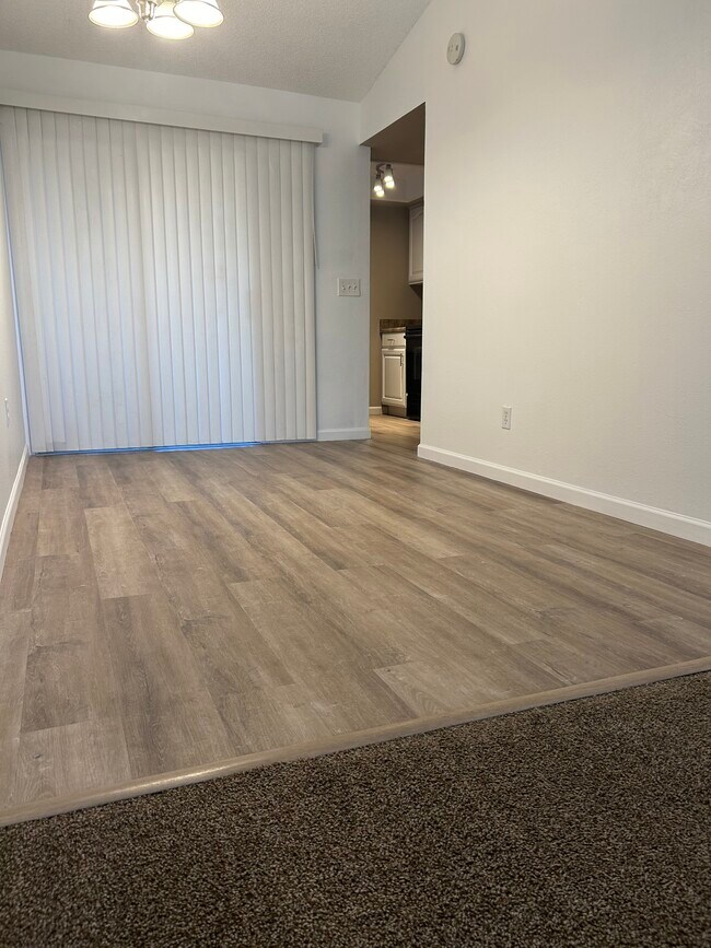 461 W Holmes Ave Mesa, AZ 85210 photo 4