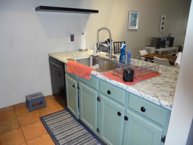 633 W Southern Ave Tempe, AZ 85282 photo 5