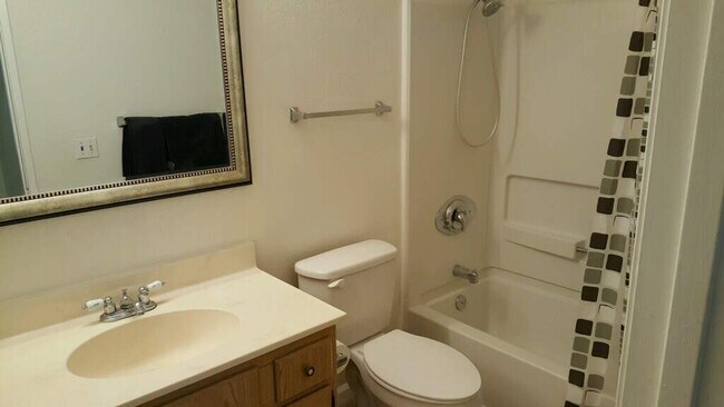 3520 Lebon Dr San Diego, CA 92122 photo 3