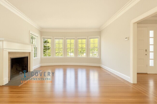6301 Broadway Terrace Oakland, CA 94618 photo 4