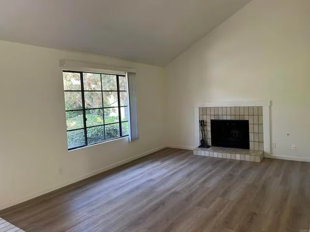2162 Palmer Dr Oceanside, CA 92056 photo 3