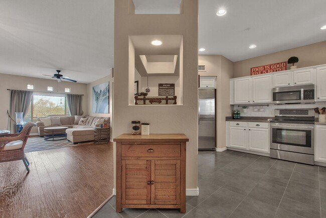 9100 E Raintree Dr Scottsdale, AZ 85260 photo 4