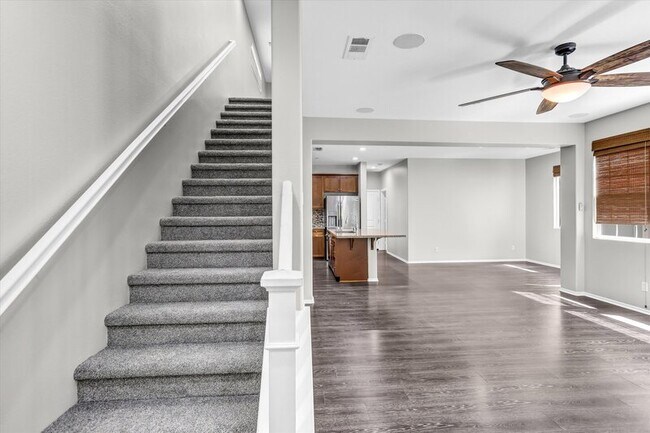 2215 Antonio Dr Chula Vista, CA 91915 photo 3