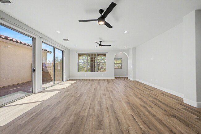 2934 N 71st Pl Mesa, AZ 85207 photo 3