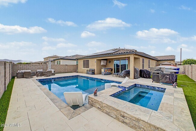 17279 W Dahlia Dr Surprise, AZ 85388 photo 2