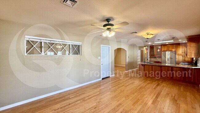 104 E Taylor St Tempe, AZ 85288 photo 5