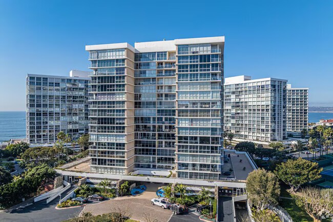 1750 Avenida del Mundo Coronado, CA 92118