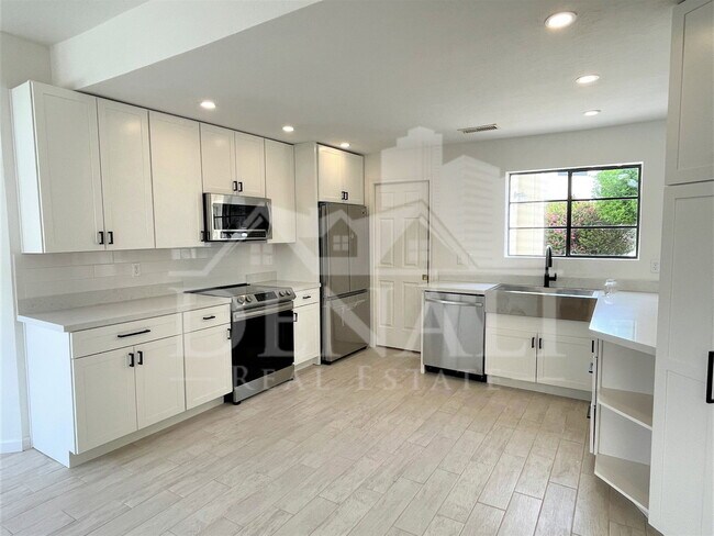 19907 N Denaro Dr Glendale, AZ 85308 photo 3