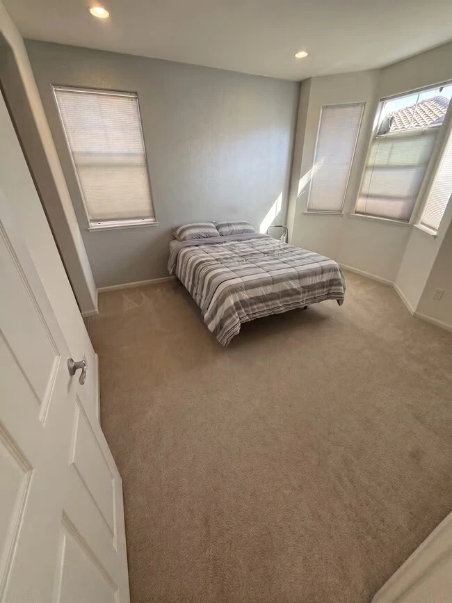 840 Ternura Loop Milpitas, CA 95035 photo 2