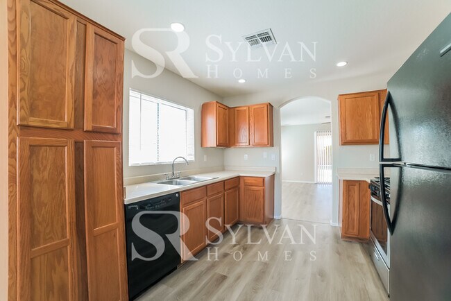 13406 N 124th Ln El Mirage, AZ 85335 photo 4
