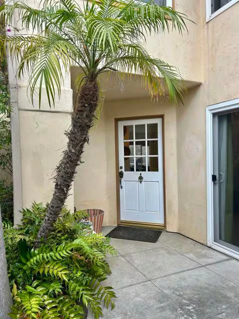 4242 Corte De La Siena San Diego, CA 92130 photo 2