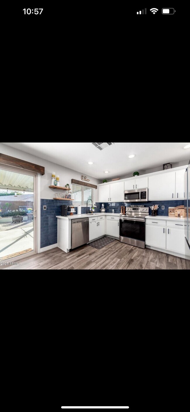 15725 W Post Dr photo 5