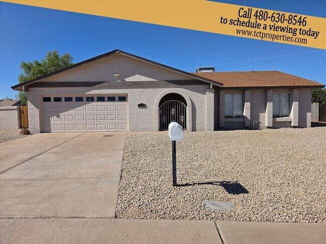 1036 W Minton Dr photo 2