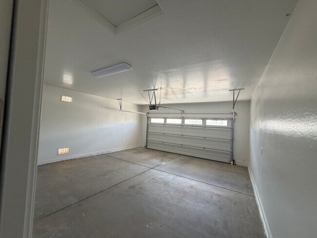 38005 W Montserrat St Maricopa, AZ 85138 photo 2