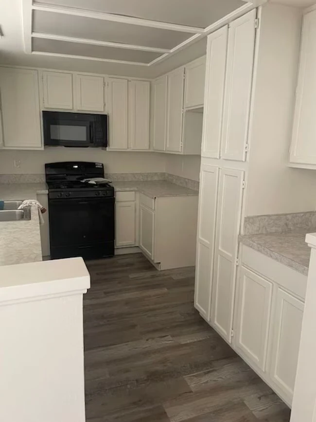 30274 Nebula Ln Temecula, CA 92592 photo 2