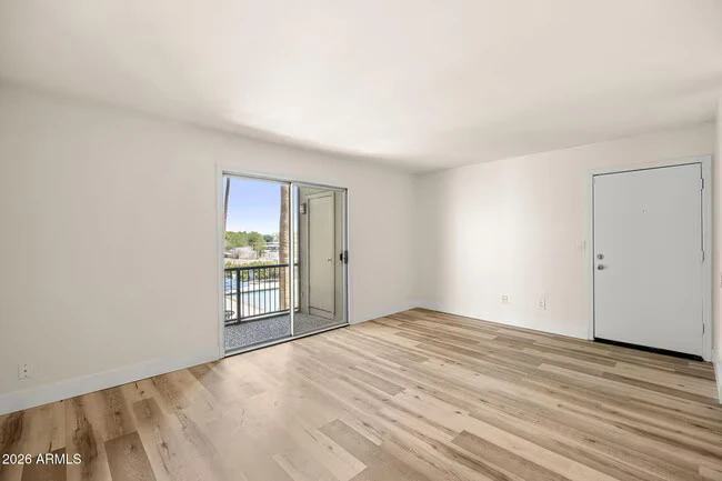 740 W Elm St Phoenix, AZ 85013 photo 5