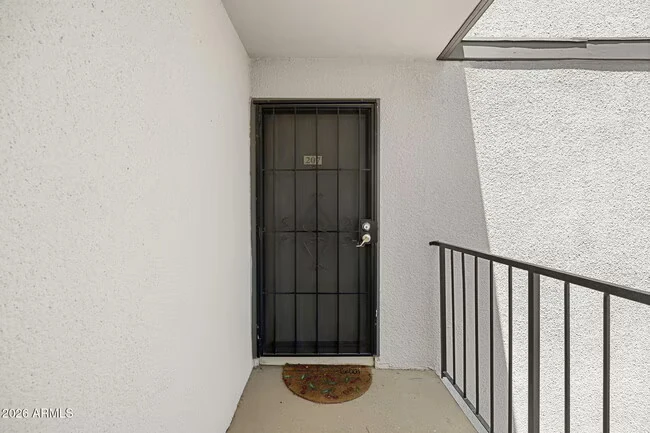 740 W Elm St Phoenix, AZ 85013 photo 3