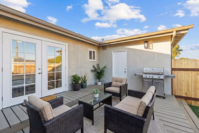 765 Elkwood Ave Imperial Beach, CA 91932 photo 2