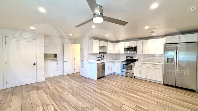 1228 W 5th St Tempe, AZ 85281 photo 3