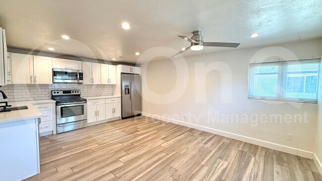 1228 W 5th St Tempe, AZ 85281 photo 4