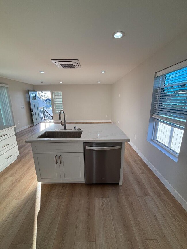 4629 70th St La Mesa, CA 91942 photo 3