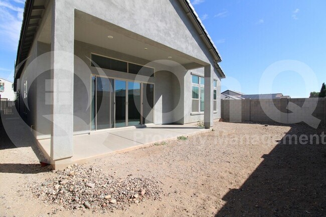 21189 W Hillcrest Blvd Buckeye, AZ 85396 photo 3