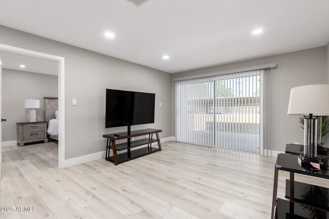 4354 N 82nd St Scottsdale, AZ 85251 photo 5
