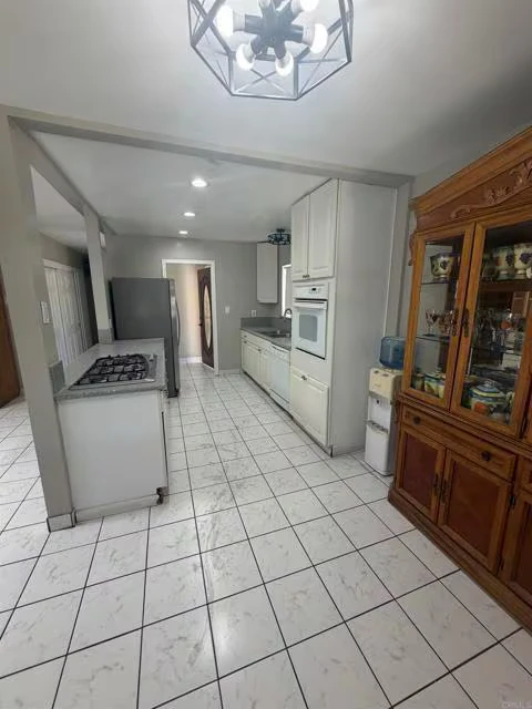 644 Farview St El Cajon, CA 92021 photo 2