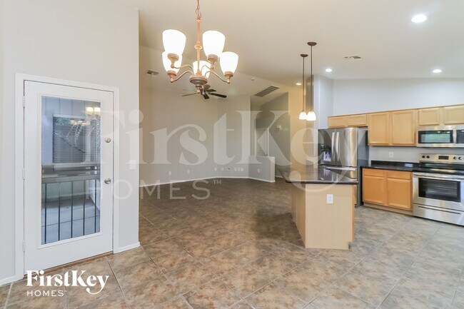 8027 S 27th Way Phoenix, AZ 85042 photo 5