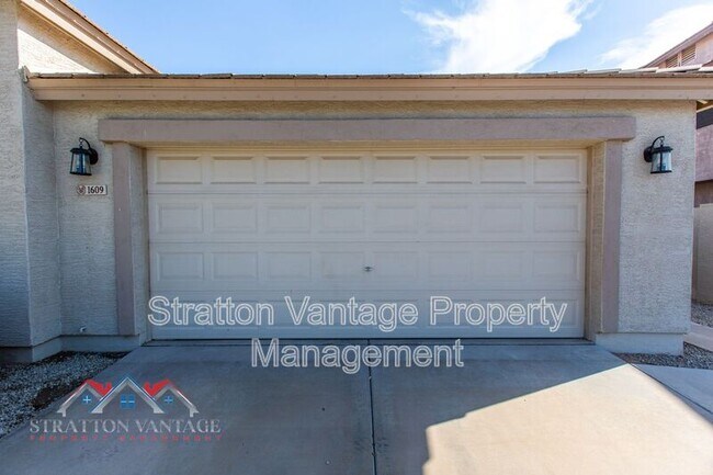 1609 E Beautiful Ln Phoenix, AZ 85042 photo 5