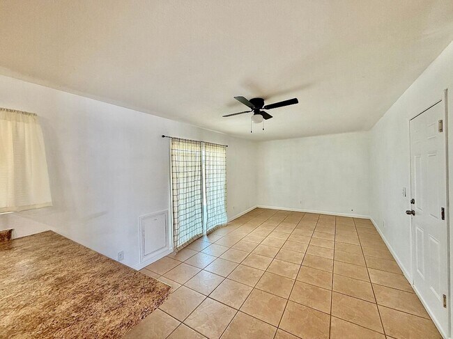 3545 E St John Rd Phoenix, AZ 85032 photo 4