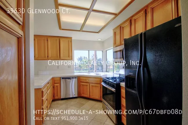 39630 Glenwood Ct Murrieta, CA 92563 photo 4