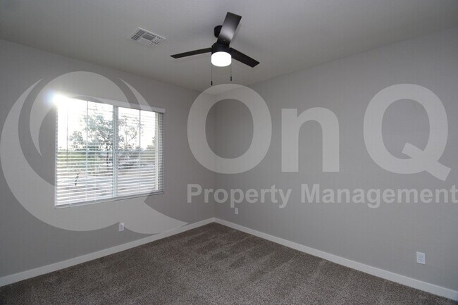 1128 N Burbank Ct Chandler, AZ 85225 photo 2