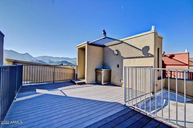 112 W Milada Dr Phoenix, AZ 85041 photo 2