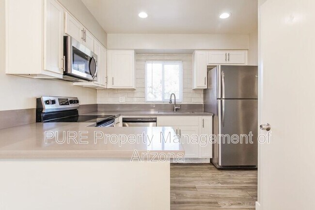 6801 N 17th Ave Phoenix, AZ 85015 photo 2