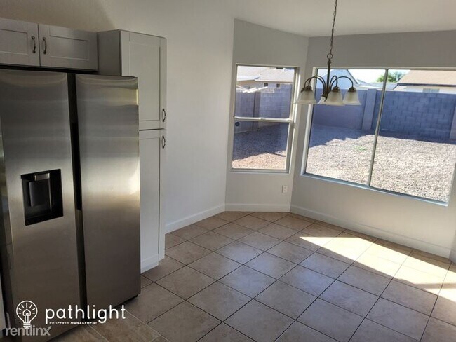 8520 W Roma Ave Phoenix, AZ 85037 photo 4