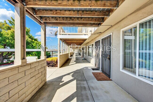 3366 Tennessee St Vallejo, CA 94591 photo 3