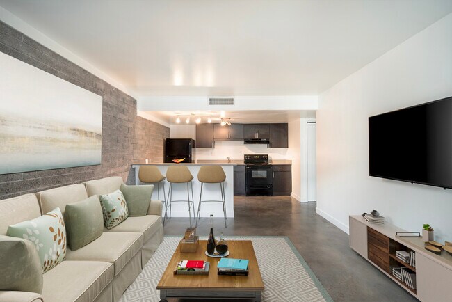 123 E Broadway Rd Tempe, AZ 85282 photo 3