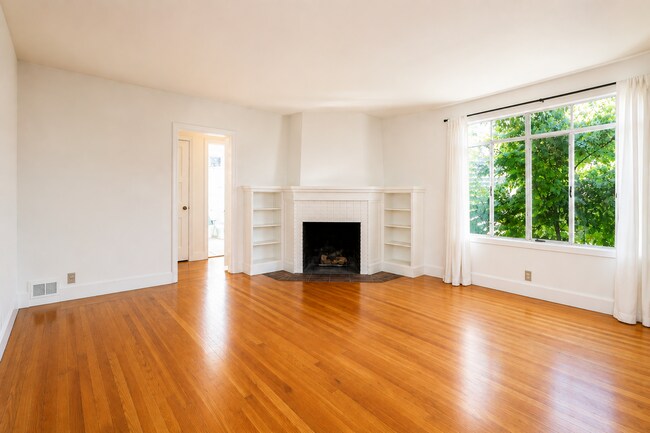 216 Lee St Oakland, CA 94610 photo 5