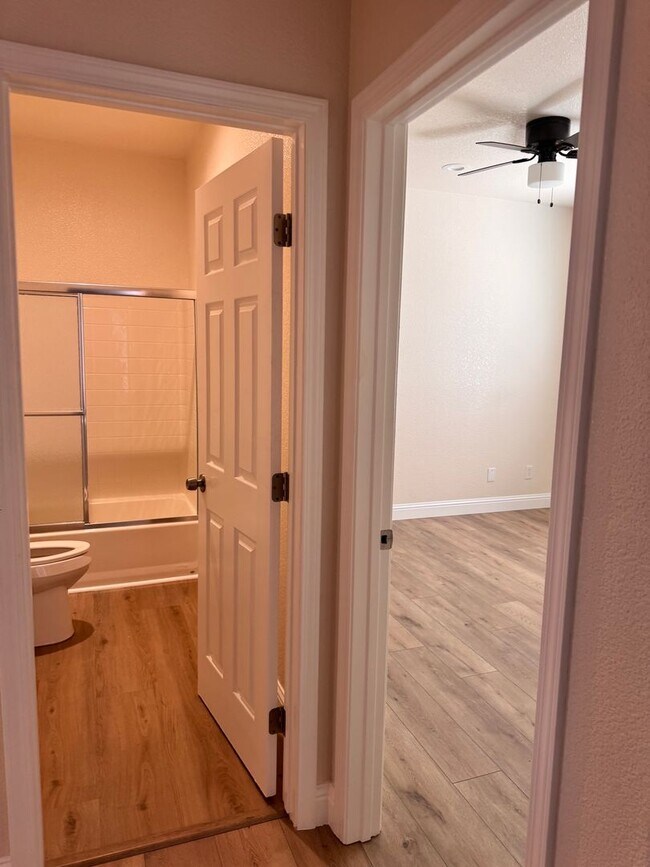 22519 6th St Tracy, CA 95304 photo 4
