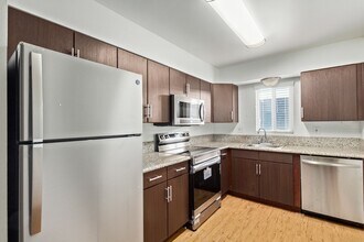 2 Bedroom 1 Bath 13 floor plan