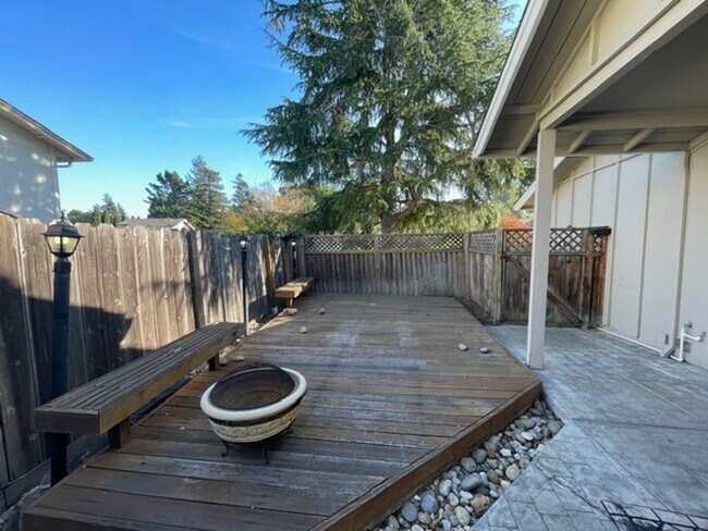 2472 Camino de Jugar San Ramon, CA 94583 photo 5