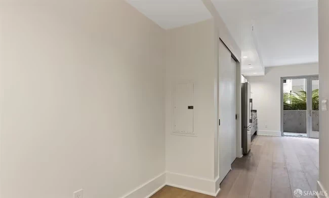 1075 Market St photo 5