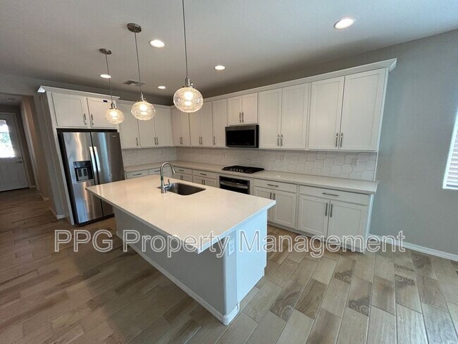 13310 N 173rd Ln Surprise, AZ 85388 photo 3