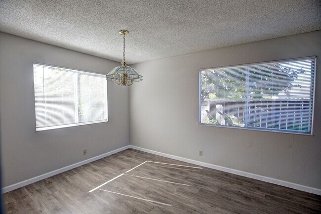 4299 Nerissa Cir Fremont, CA 94555 photo 4