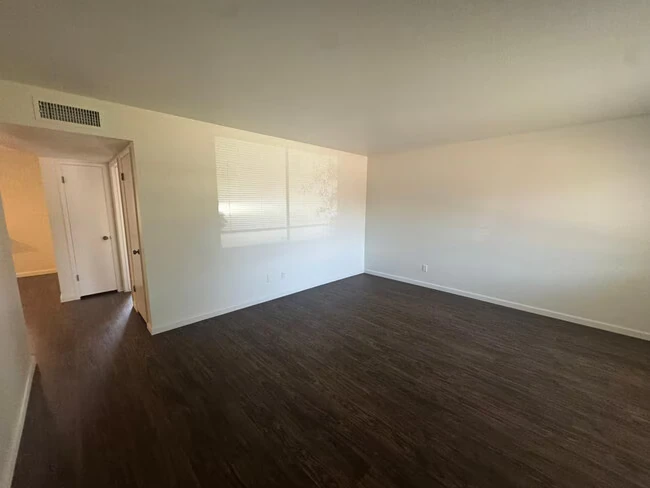 8216 E Keim Dr Scottsdale, AZ 85250 photo 5